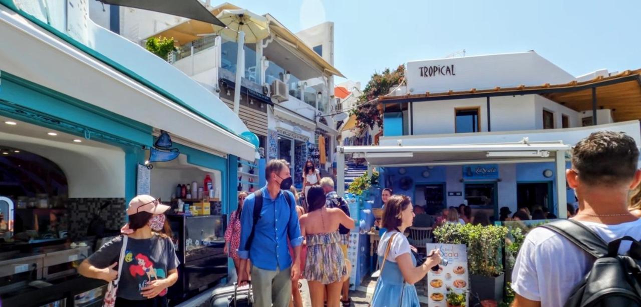 Santorini Pleasure Studios Fira  Ngoại thất bức ảnh