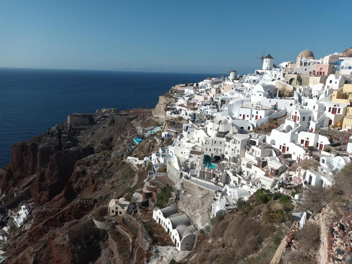 Santorini Pleasure Studios Fira  Ngoại thất bức ảnh