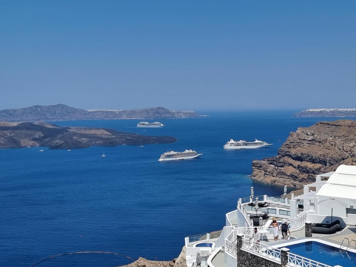 Santorini Pleasure Studios Fira  Ngoại thất bức ảnh